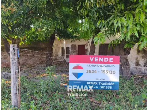 VENTA DE TERRENO EN ESQUINA CON CONSTRUCCION