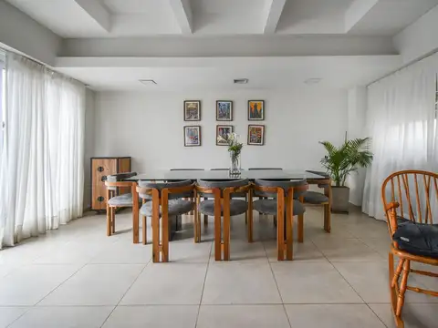 Departamento 5 ambientes con 2 baños