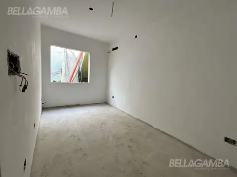 Depto Tipo Casa 4 ambientes con 3 baños