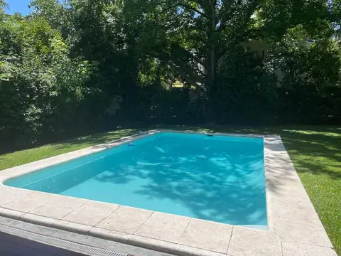Hipólito Yrigoyen 2400