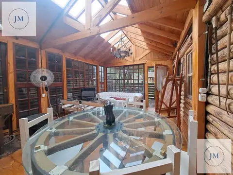 Casa en Alquiler con 1 cochera