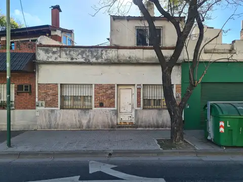 Av. Juan B. Justo 7100, Piso PB