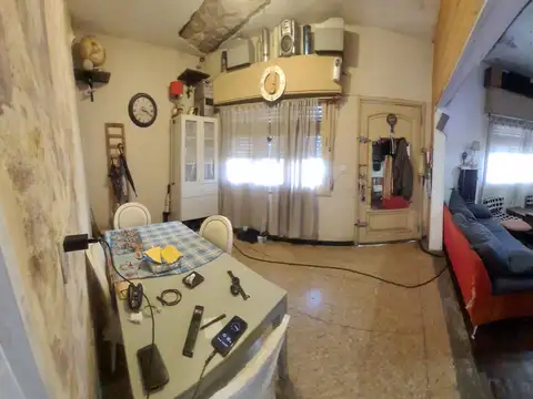 Depto Tipo Casa en Venta 80 años