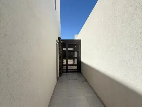 ALQUILER SEMANAL/MENSUAL DUPLEX EN  LAS PIEDRAS VALLE ESC