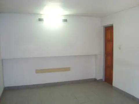 COCHERA + BAULERA PRIVADA  -  ENTRADA Y SALIDA DIRECTA