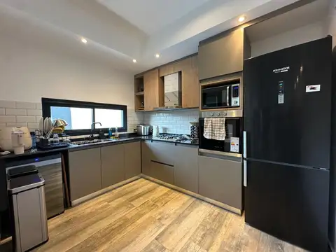 Venta dúplex 3 dormitorios en San Ignacio Village. Con pileta.