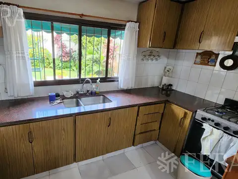 Casa 3 ambientes con 1 baño