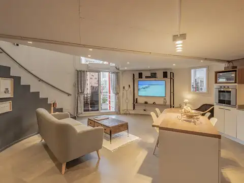 Increíble dúplex amoblado, luminoso y con estilo en Colegiales