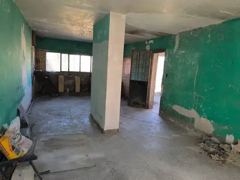 VENTA CASA VILLA CORINA A RECICLAR