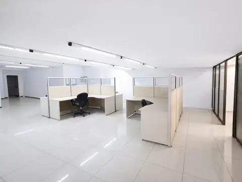 Oficina en Venta al Este