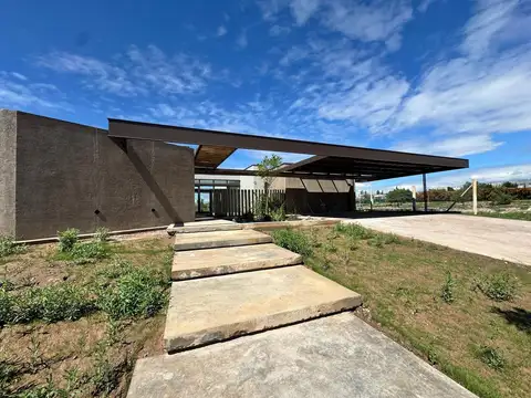 CASA EN VENTA BARRIO PRIVADO GRAN BOEDO A ESTRENAR