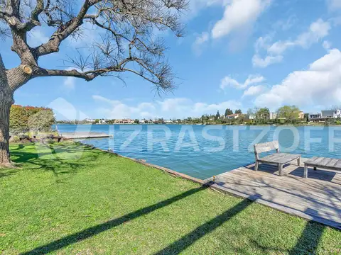 Casa en Venta en Santa Barbara, USD 1.700.000