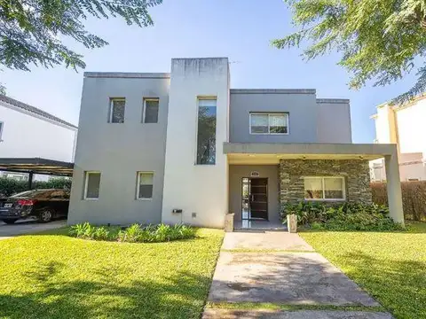 LHC Casa en venta al golf en San Isidro Labrador