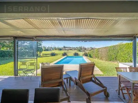 Casa en venta al golf en San Isidro Labrador