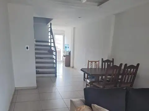 Depto Tipo Casa en Venta en Los Hornos, USD 95.000