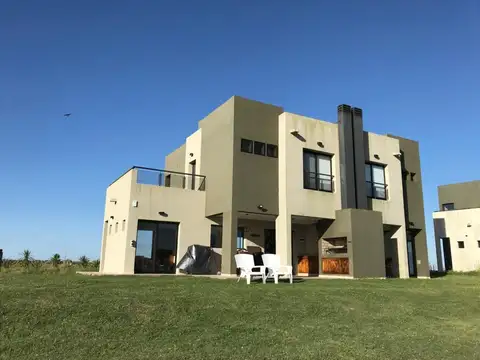 Duplex dos dormitorios barrio cerrado- La Faustina Brandsen La plata