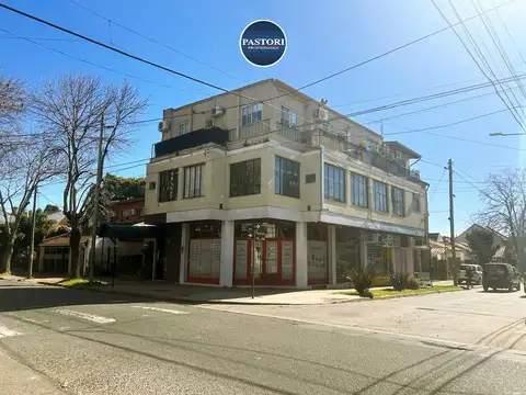 VENTA DE LOCAL EN OLIVOS