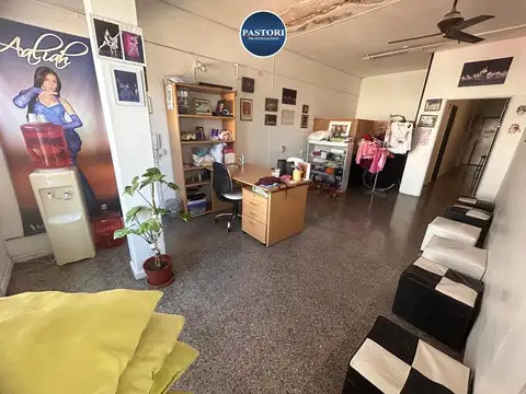 Local en Venta en Olivos, USD 159.000