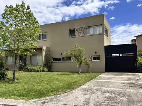 Casa en Venta en San Francisco, USD 340.000