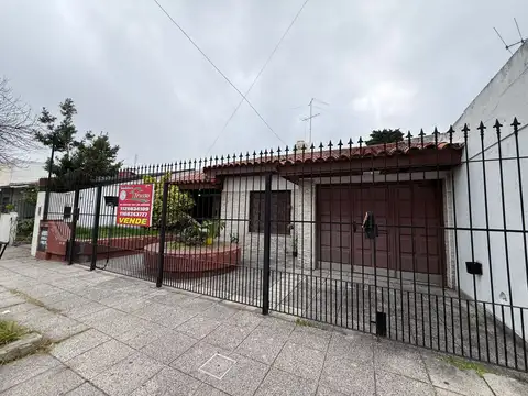 Doctor Enrique Eizaguirre 300