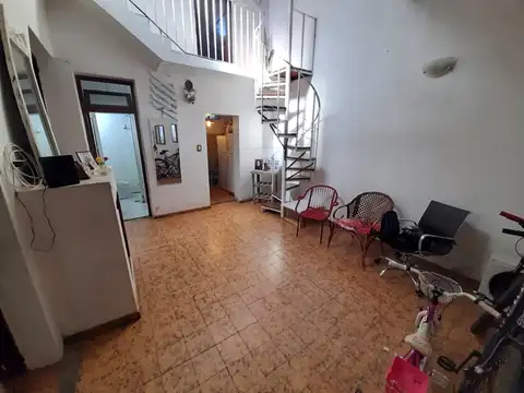 Depto Tipo Casa en Venta en Parque Avellaneda, USD 89.000