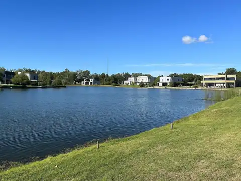 ETAPA  2  Lote a la laguna Barrio Santa Isabel