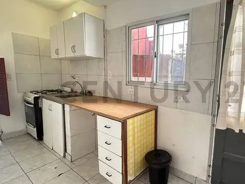 VENTA PH 2 AMBIENTES AL FRENTE CON PATIO VILLA PRIMERA