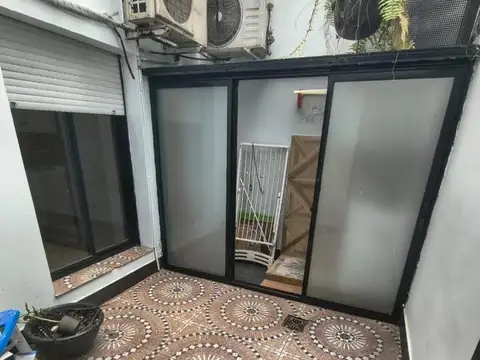 DEPARTAMENTO CON PATIO DESCUBIERTO EN ARMENIA AL 2200