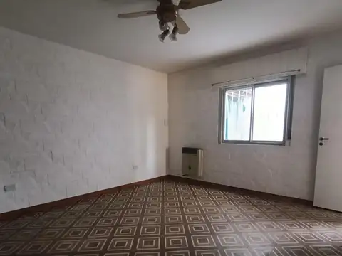 Depto Tipo Casa en Alquiler al Noreste