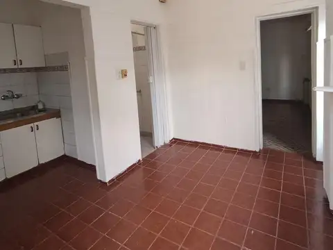 Depto Tipo Casa 2 ambientes con 1 baño