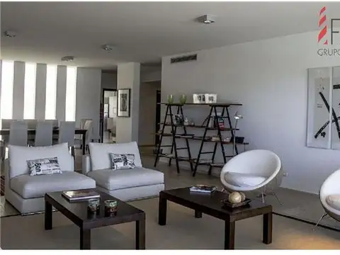 Departamento en Venta de 4 dormitorios