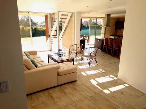Casa en Venta en Haras Santa María, USD 520.000