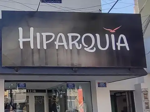 OPORTUNIDAD  LOCAL EN PH SOBRE CALLE ITALIA