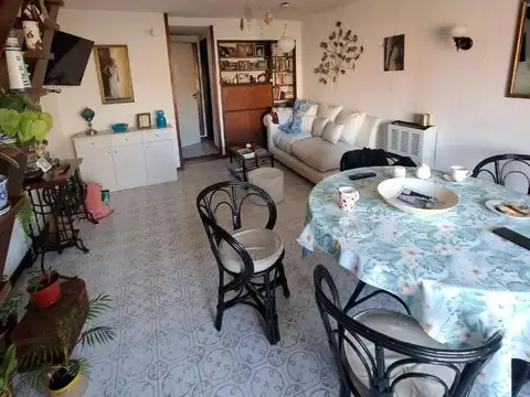 Castro Barros 2800