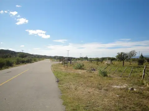 Terreno en Venta 1  mts Fondo