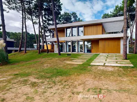 Casa en Venta en Pinamar, USD 595.000