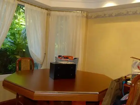 Casa en Venta con 6 cocheras