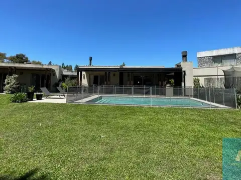 B Cdo Buenos Aires Village, Flaubert 1300