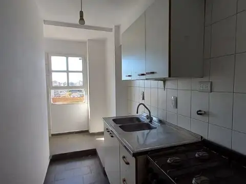 Avenida J. M. de Pueyrredón 619 600