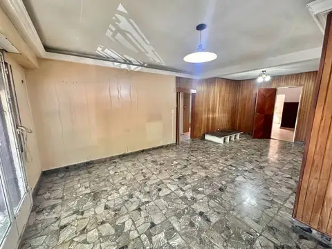 Depto Tipo Casa en Venta en Villa Ortuzar, USD 154.000