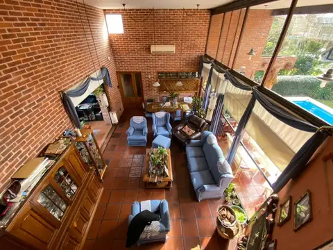 Casa 5 ambientes con 2 baños