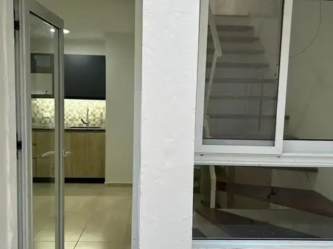 Depto Tipo Casa en Venta 2010 años