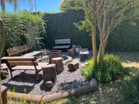 Alquiler por temporada   Casa de 4 dormitorios en Bella Vista