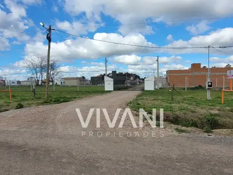 Terreno en Venta en Los Hornos, USD 9.900