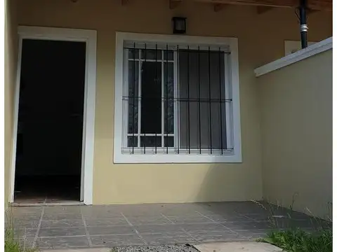 Depto Tipo Casa 3 ambientes con 1 baño