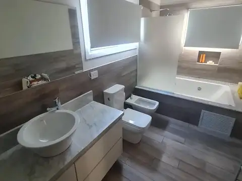 Casa  en Venta en Los Puentes, Luján, G.B.A. Zona Oeste