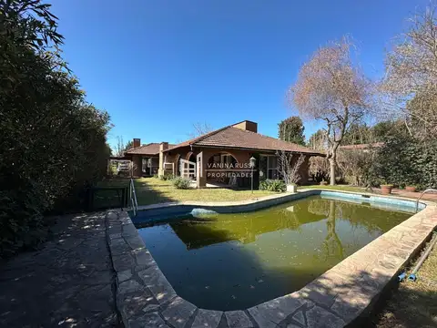 Casa quinta en venta ubicado en Campana