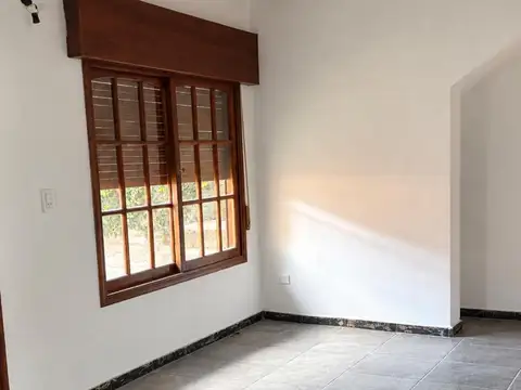 Casa en Alquiler en Barrio Uno, $ 1.200.000