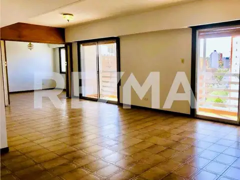 Departamento en Venta de 4 dormitorios