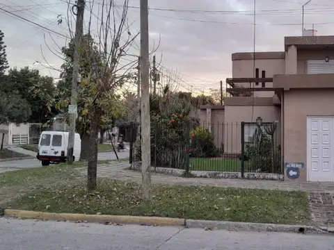 Juan Bautista Alberdi 700